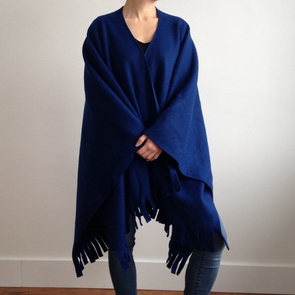 *NWOT* Royal Blue Cozy Polar Fleece Poncho Blanket - Picture 3 of 9